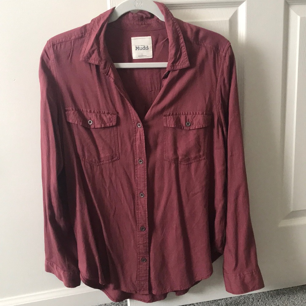 Button up shirt with pockets